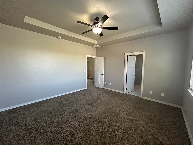 1725 E Bellalucca Ln — Photo 15