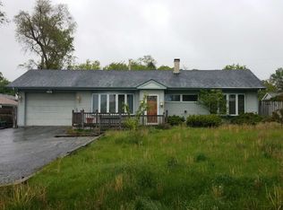 2010 Old Elm Rd, Lindenhurst, IL 60046