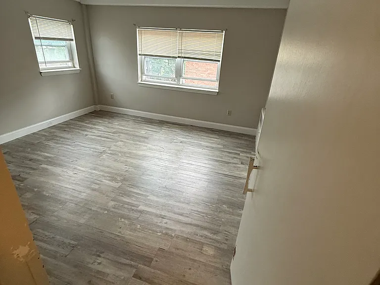 50 Gillett St #D1 — Photo 7