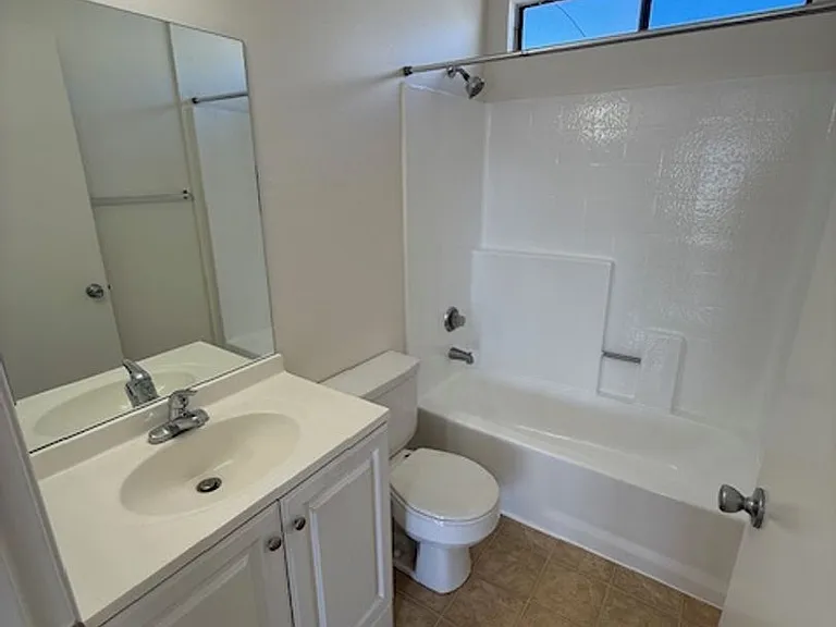 1232 Lodi Pl — Photo 8