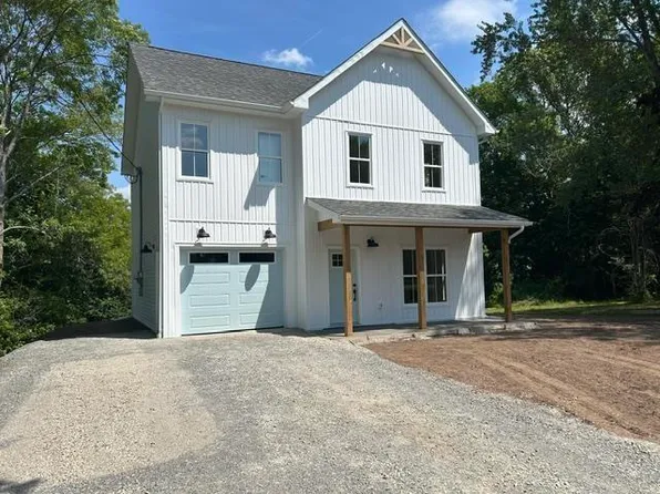 496 Highland Ave, Windsor, NS B0N 2T0