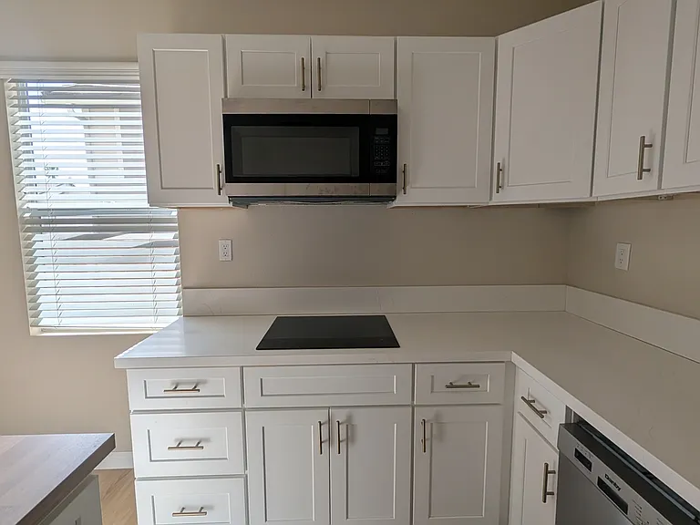 Cedarwood Dr — Photo 4