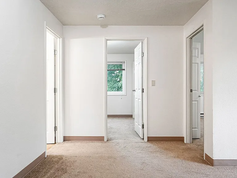 286-Maple Square Apartments — Photo 10