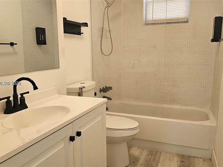 20200 NE 29th Ct #N213 — Photo 7