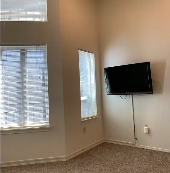 3028 Western Ave #308 — Photo 13