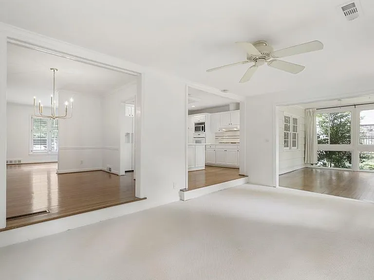 2151 Radcliffe Dr NW — Photo 22
