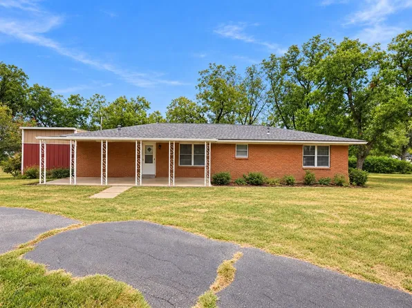 1706 W Frank St, Grand Saline, TX 75140