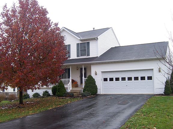 3rd image of 468 Westminster Ct