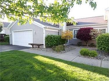 1st image of 32 Golfwood Dr