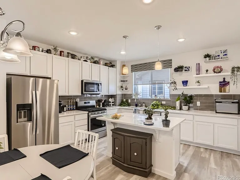 1320 Hoyt St #5 — Photo 5