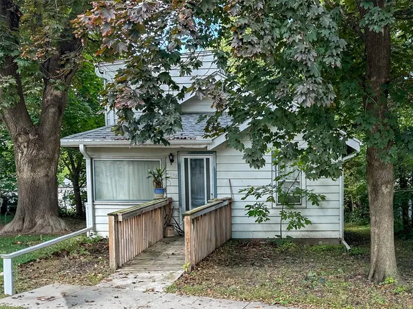 3402 Arthur Ave, Des Moines, IA 50317