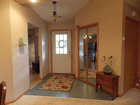2nd image of 6767 Jenny Ln