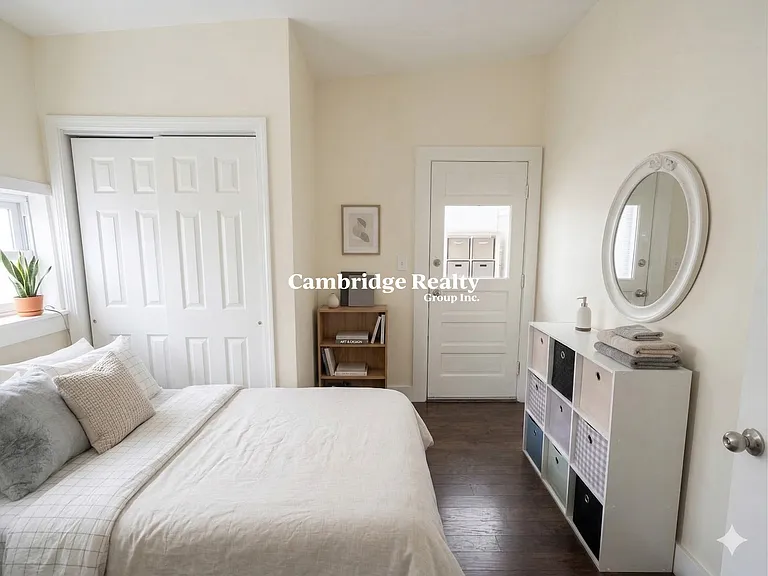 58 Medford St #2T — Photo 7