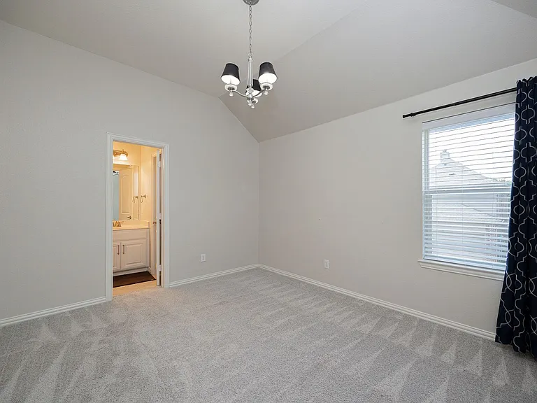 1352 Bentgrass Dr — Photo 36