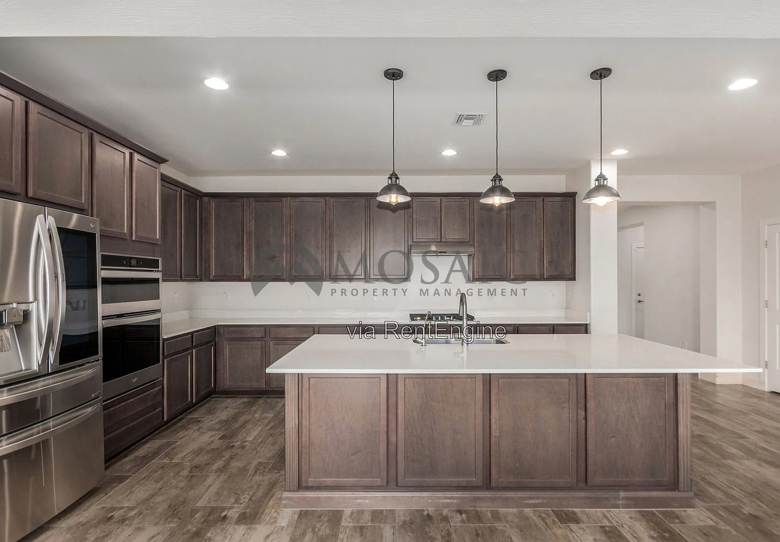 4 bed, 3.0 bath, 2308 sqft, $2,600 — Photo 2