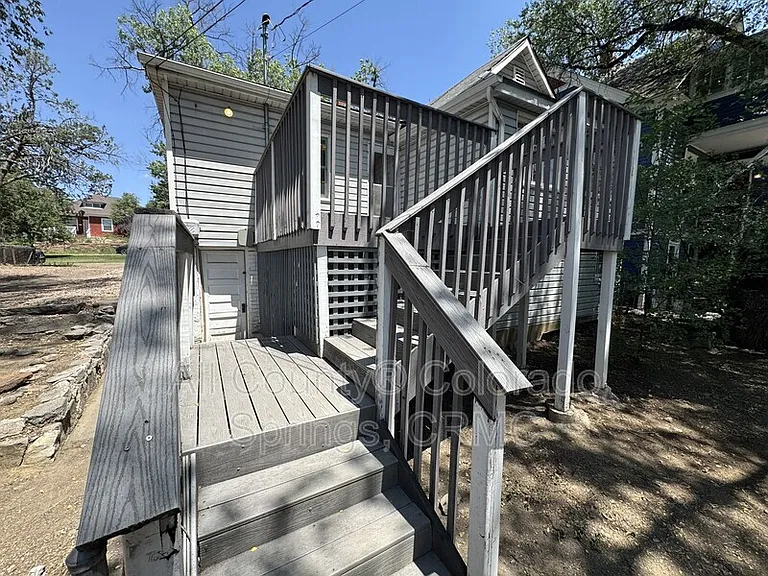 811 E Kiowa St — Photo 16