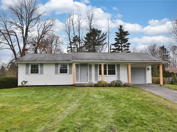 29 Stonewall Ct, Rochester, NY 14615
