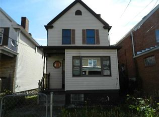 1131 Race St, Mc Kees Rocks, PA 15136