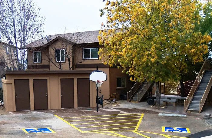 Vista Apartments — Photo 2