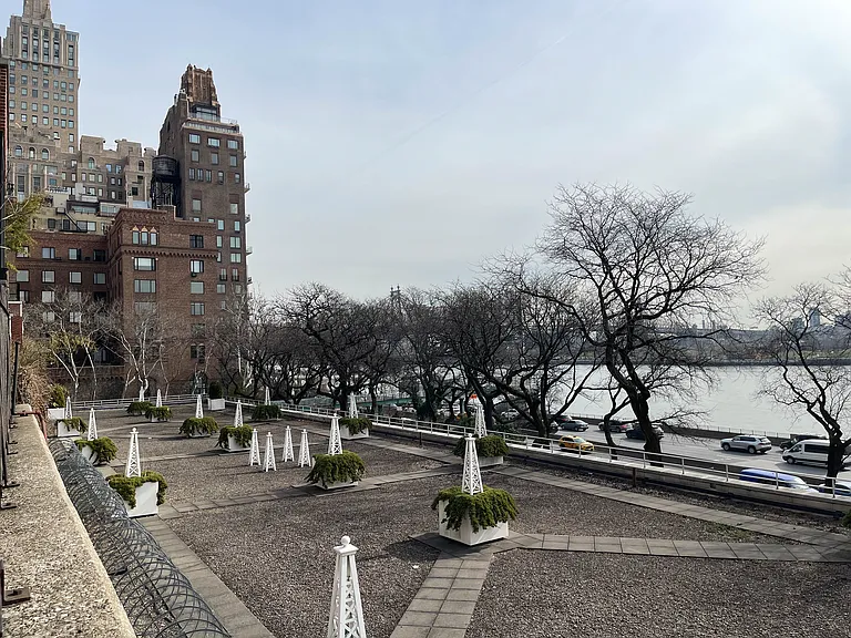 342 E 62nd St #24 — Photo 7