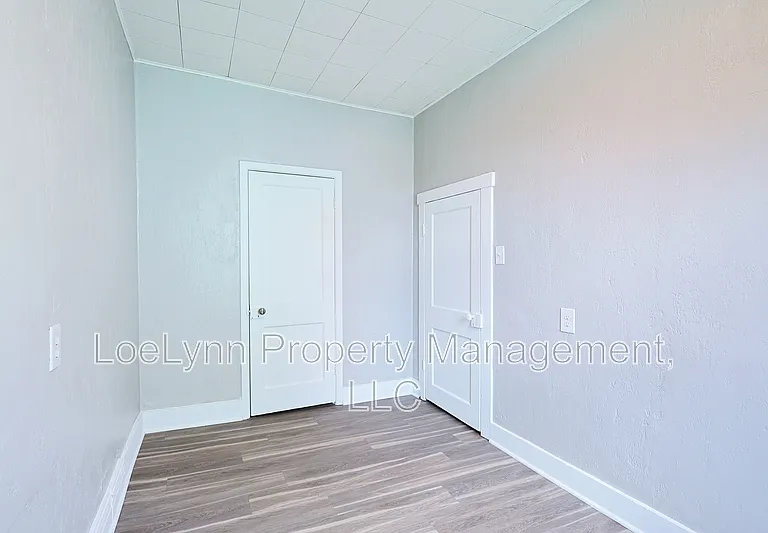 14210 Temple St — Photo 24
