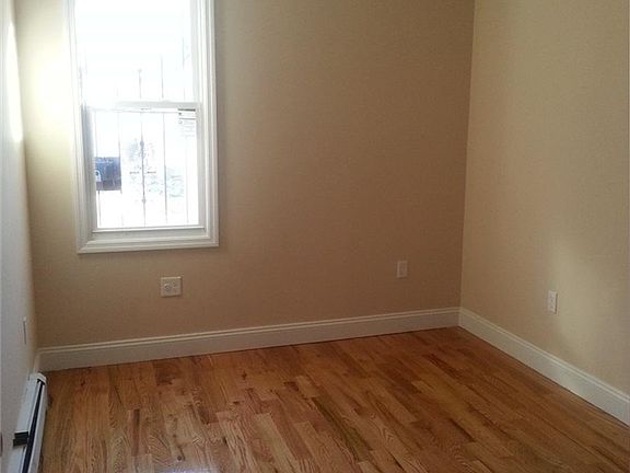 5th image of 14722 Ferndale Ave