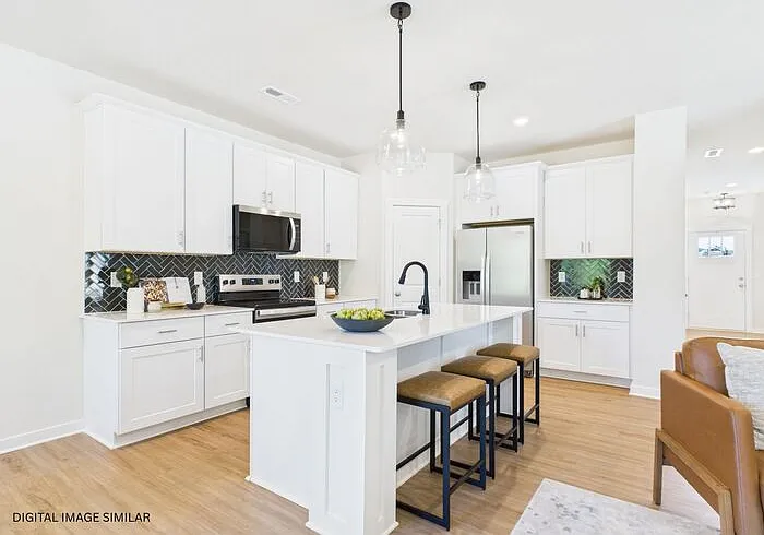 3 bed, 2.5 bath, 1799 sqft, $1,895 — Photo 4