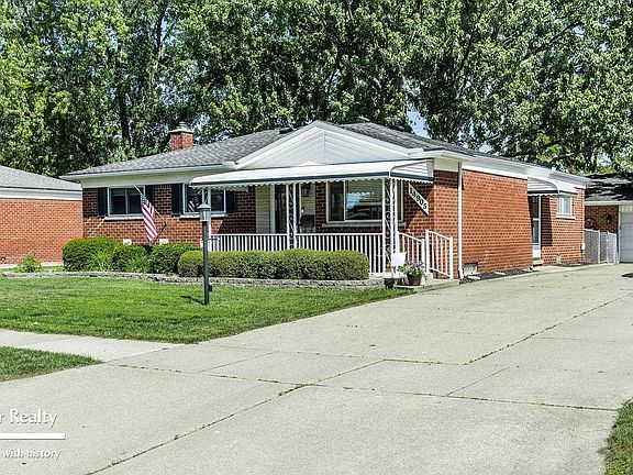2nd image of 14905 Chippewa Dr