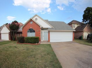 1537 Winslow Ln, Grapevine, TX 76051