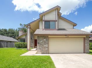 2206 Greencove Ln, Sugar Land, TX 77479