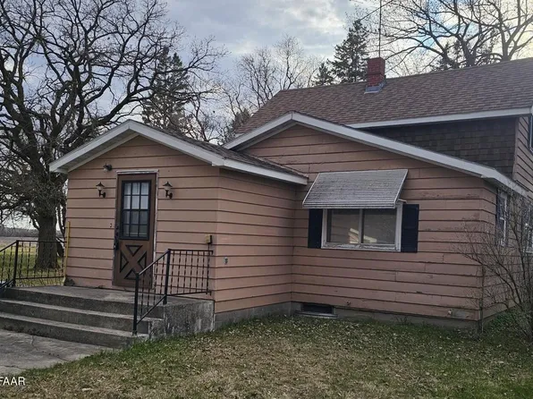 16465 350th St NW, Newfolden, MN 56738