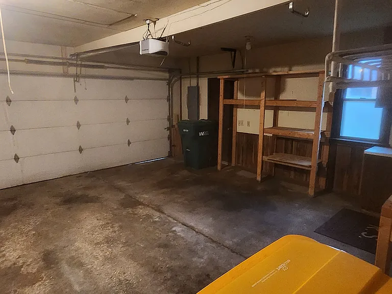 Attached Garage