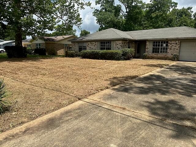 1st image of 4040 Sheridan Dr