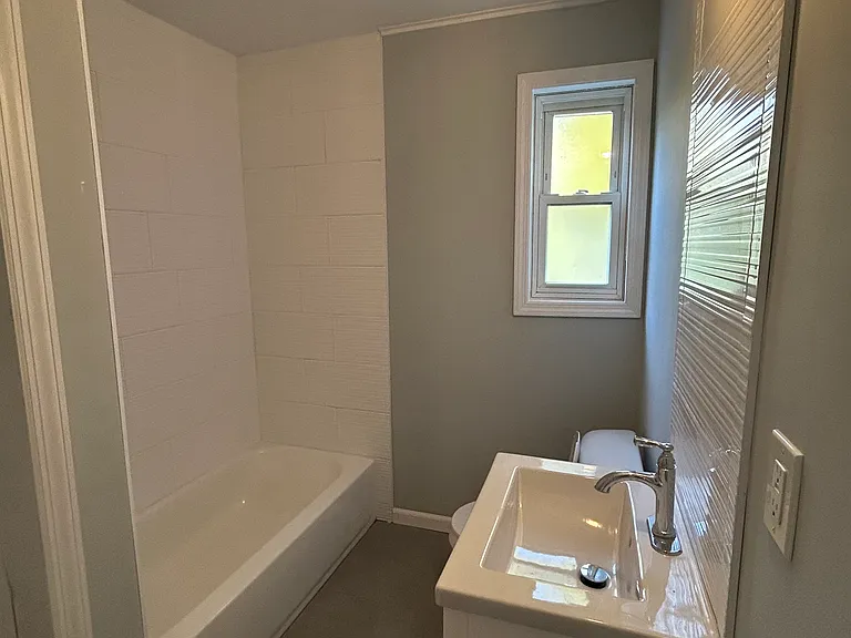 15 Elm St #2 — Photo 9