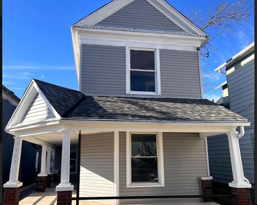 2nd image of 1121 Valley St