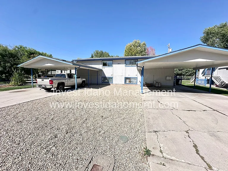 3970 Glenn — Photo 16