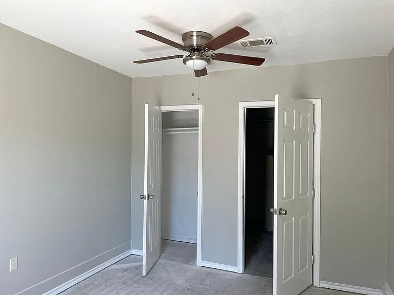 9904 Cedar Mountain Cir — Photo 18