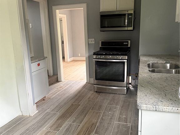 2nd image of 4009 Rosemond Rd