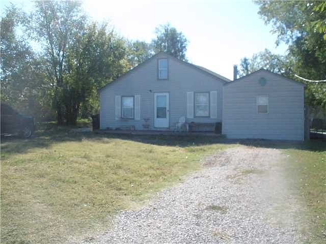 2nd image of 6112 SE 149th St
