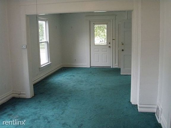 Interior2