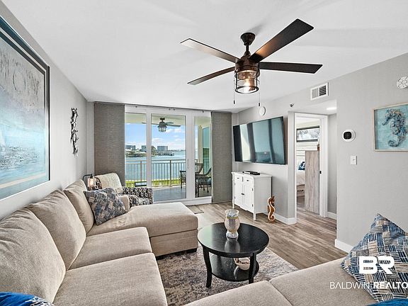 3rd image of 4610 White Ave APT 304