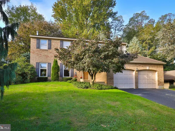 917 Sequoia Rd, Philadelphia, PA 19128