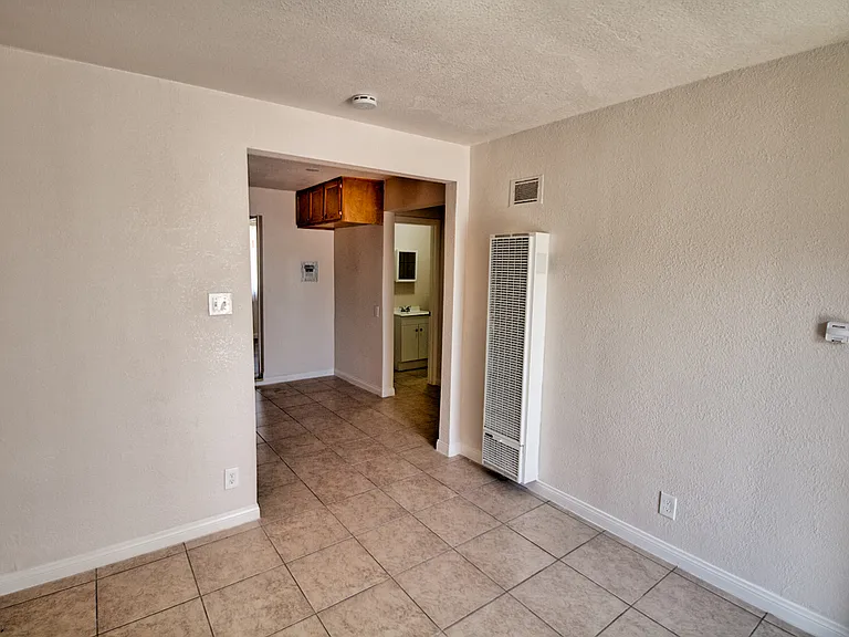 3518 Sanborn Ave #B — Photo 7