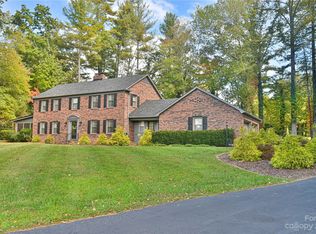 779 Crooked Creek Rd, Hendersonville, NC 28739