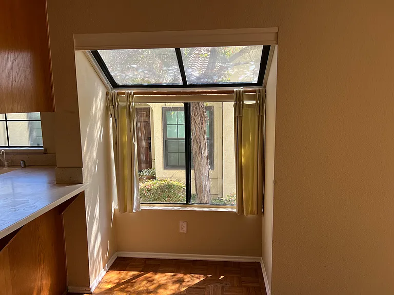 7309 Paseo Verde — Photo 5
