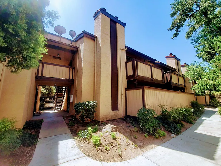 1550 W Ashlan Ave #219 — Photo 11