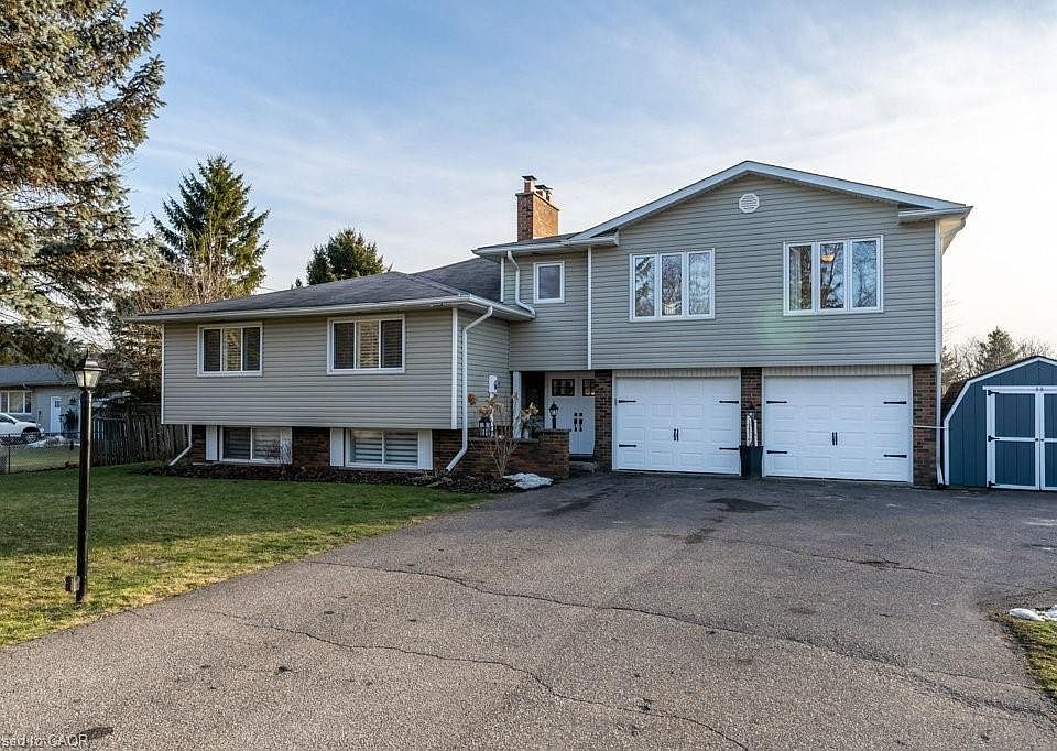 1st image of 9793 Dickenson Rd W