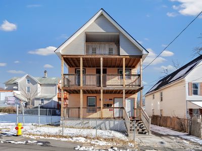 26 Adams Street Extension, Waterbury, CT, 06704