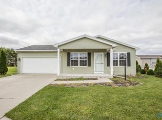 316 Crabtree Ln, Delta, OH