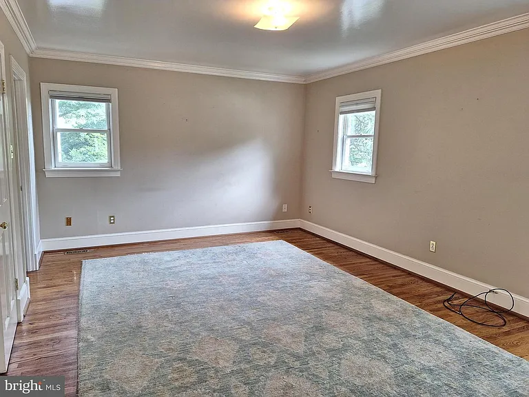 9078 Knoll Run Ln — Photo 19
